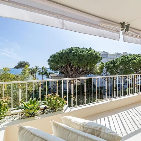 Ref 1981 - Sea View Palm Apartman